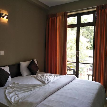 Готель Ella Rock House Екстер'єр фото
