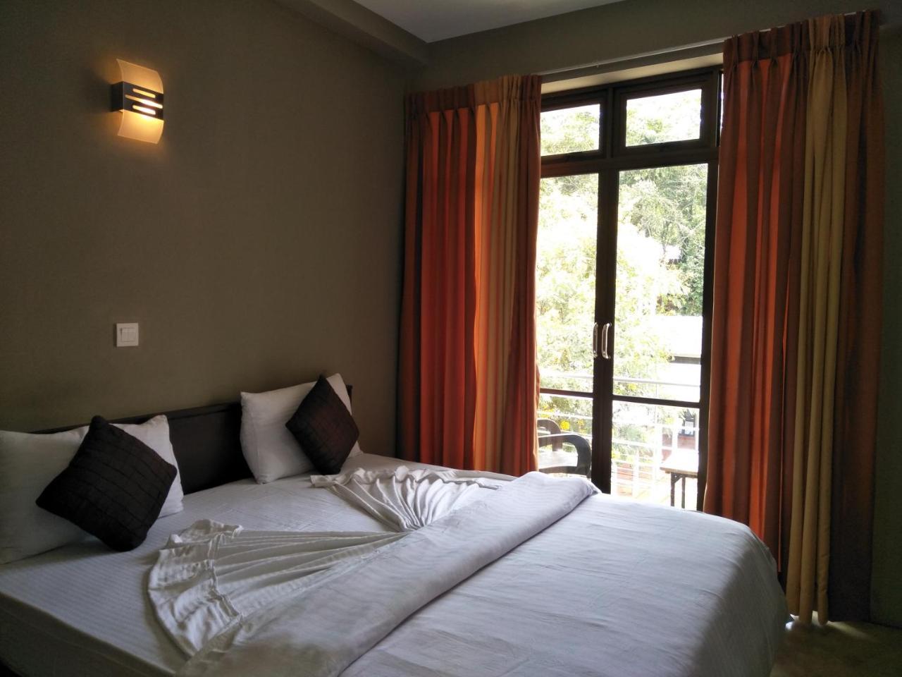 Готель Ella Rock House Екстер'єр фото